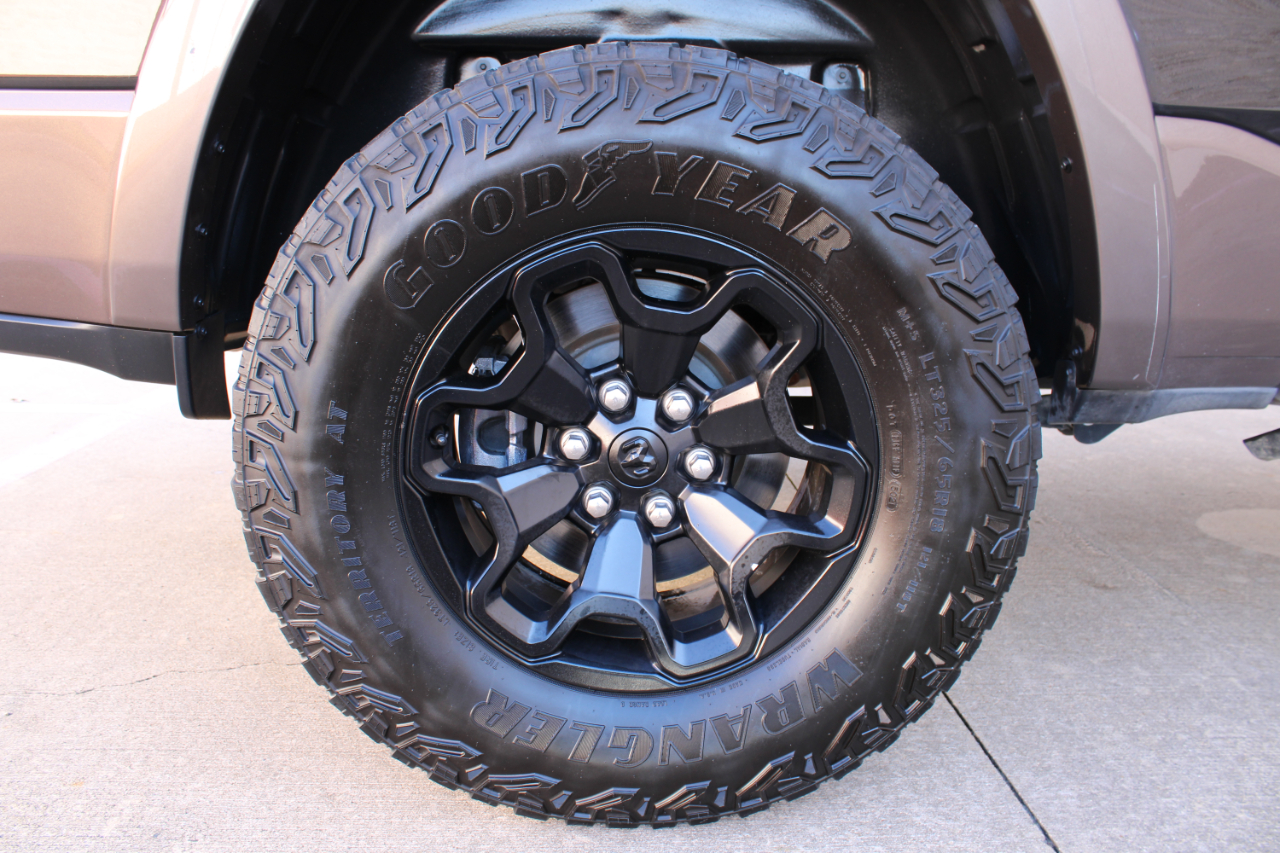 RAM 1500 Longhorn 4x4 Crew Cab 5'7" Box *Ltd Avail* 2021