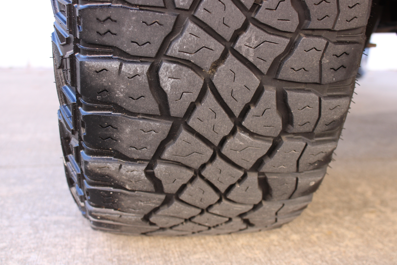 RAM 1500 Longhorn 4x4 Crew Cab 5'7" Box *Ltd Avail* 2021