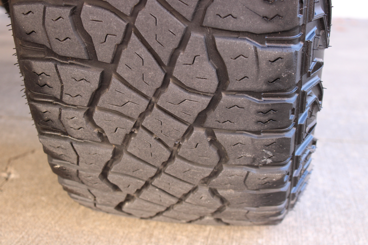 RAM 1500 Longhorn 4x4 Crew Cab 5'7" Box *Ltd Avail* 2021