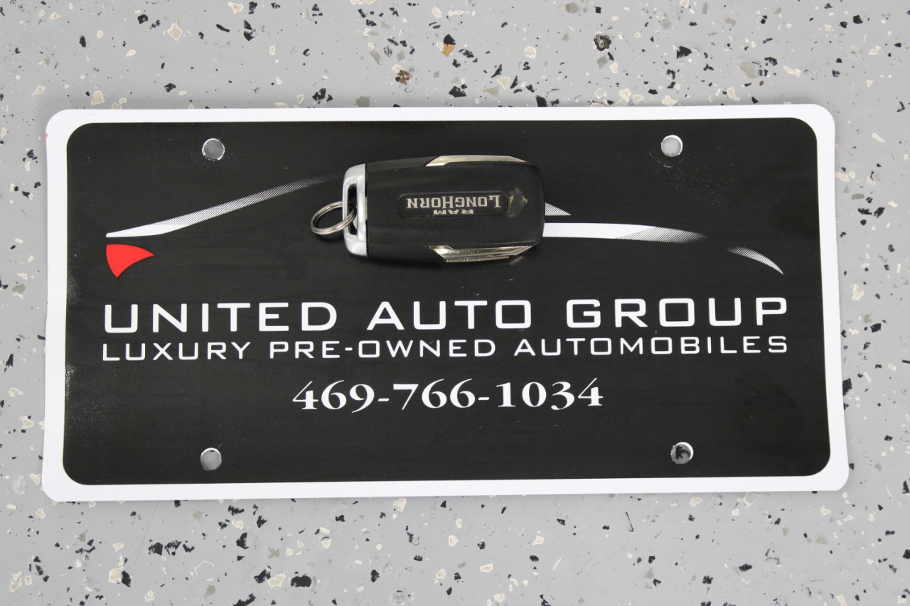 RAM 1500 Longhorn 4x4 Crew Cab 5'7" Box *Ltd Avail* 2021