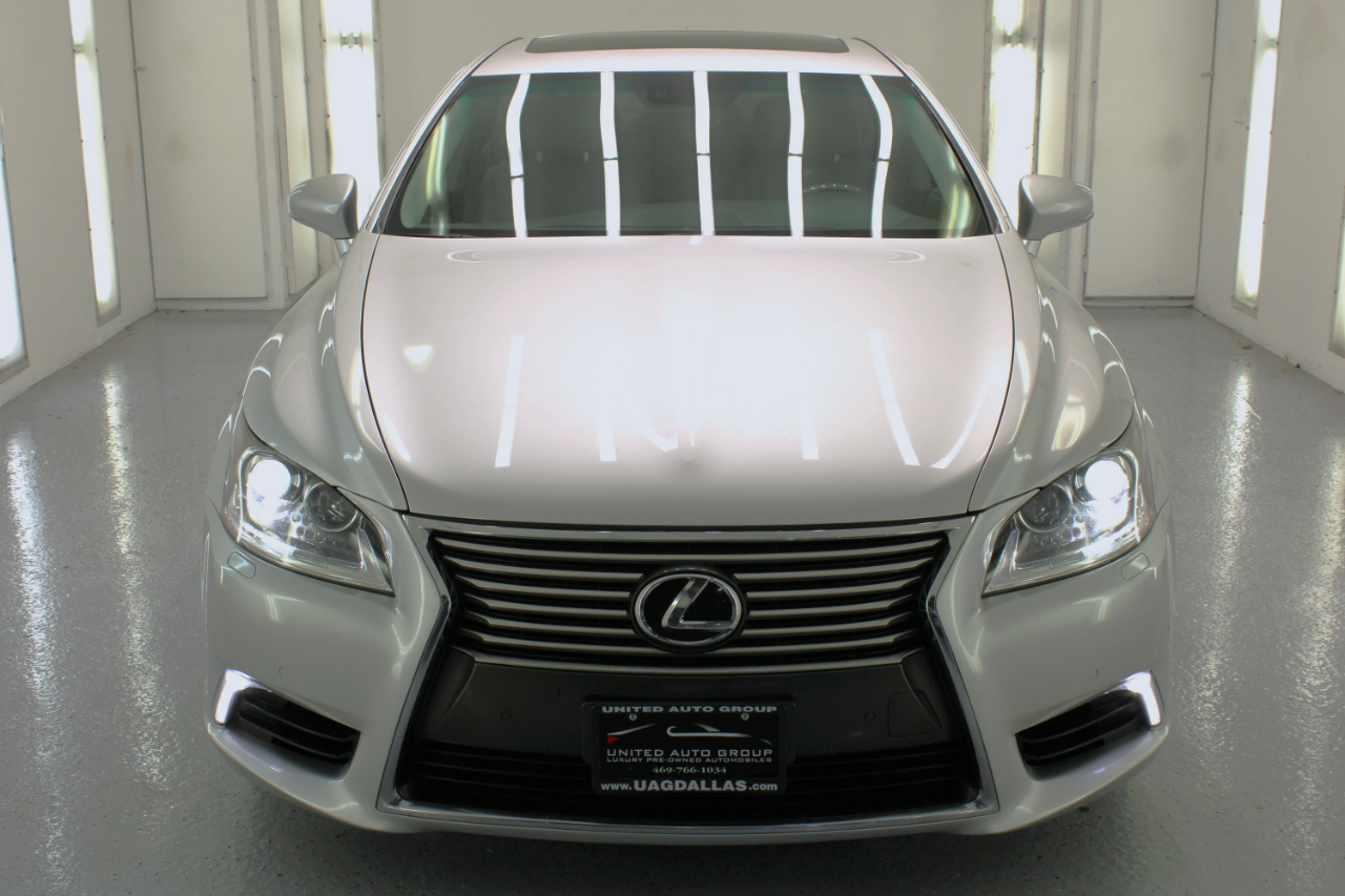 Lexus LS 460 4dr Sdn RWD 2016