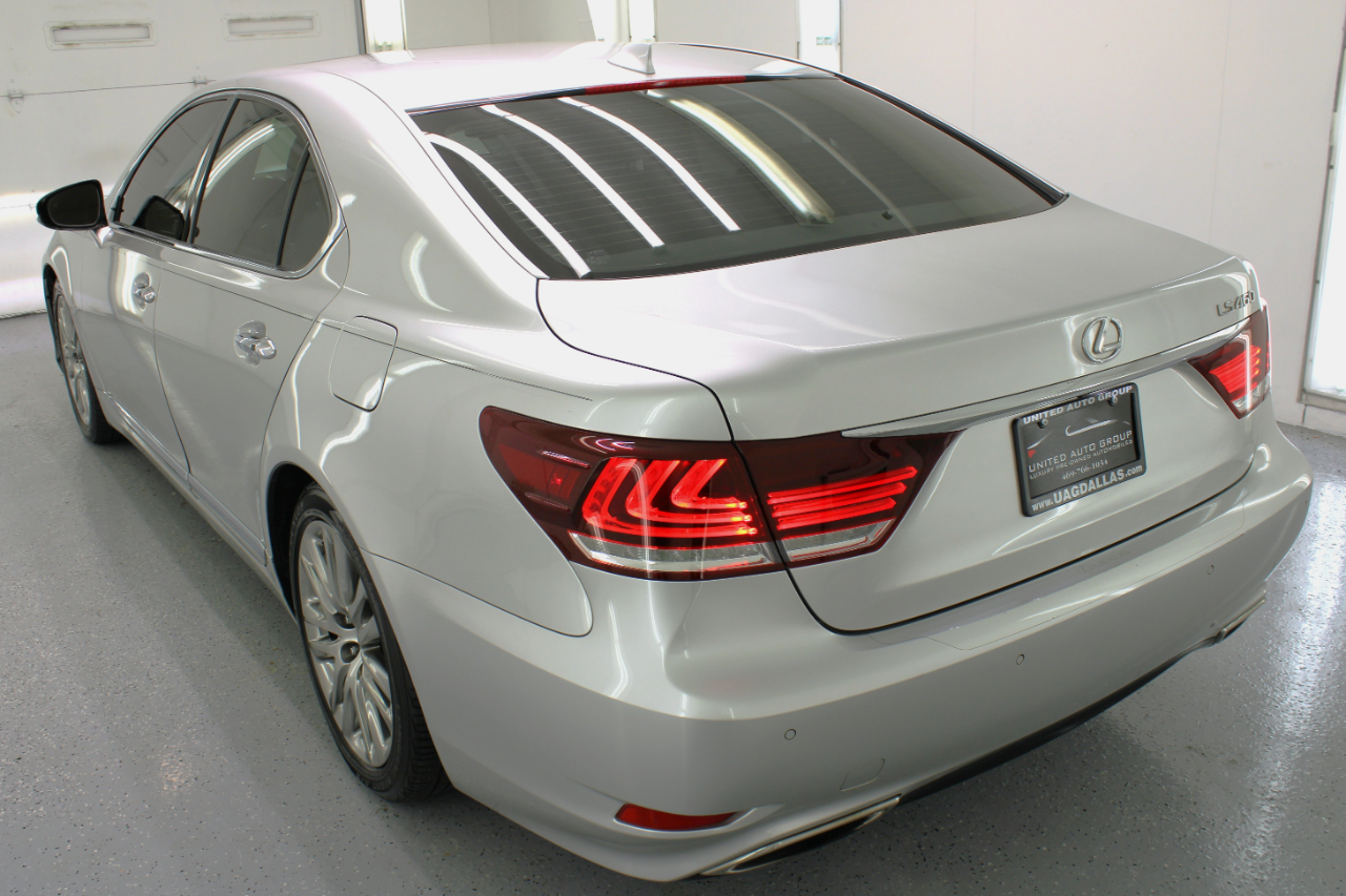 Lexus LS 460 4dr Sdn RWD 2016