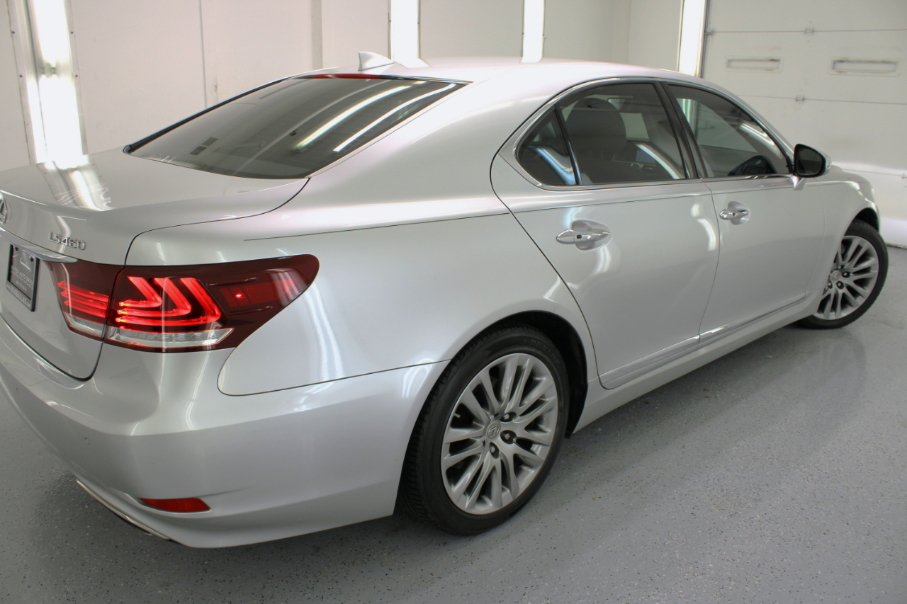 Lexus LS 460 4dr Sdn RWD 2016