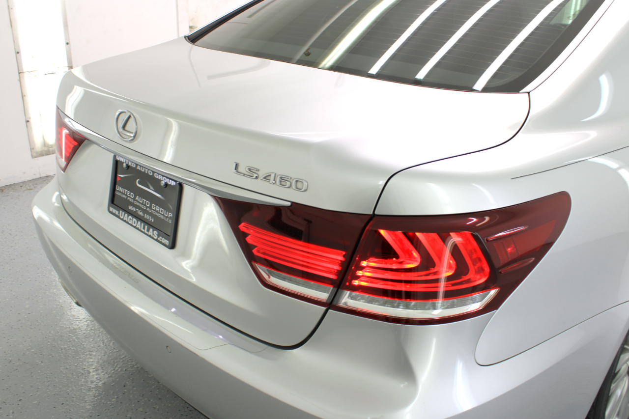 Lexus LS 460 4dr Sdn RWD 2016