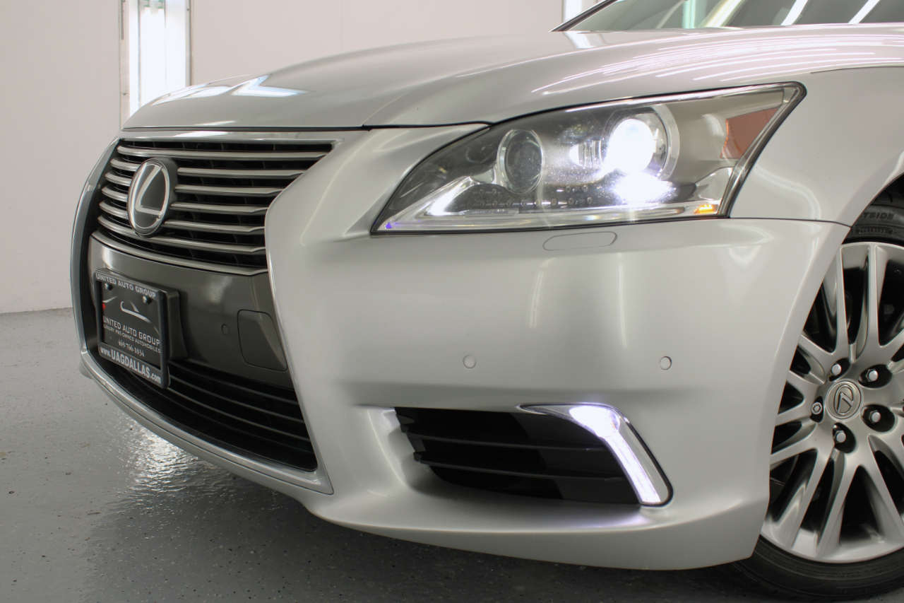 Lexus LS 460 4dr Sdn RWD 2016