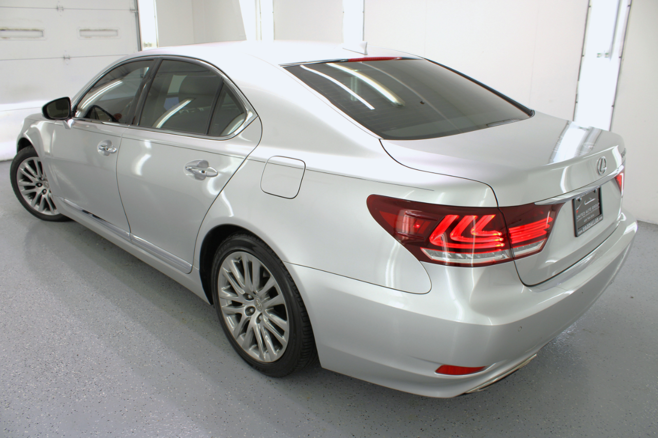 Lexus LS 460 4dr Sdn RWD 2016