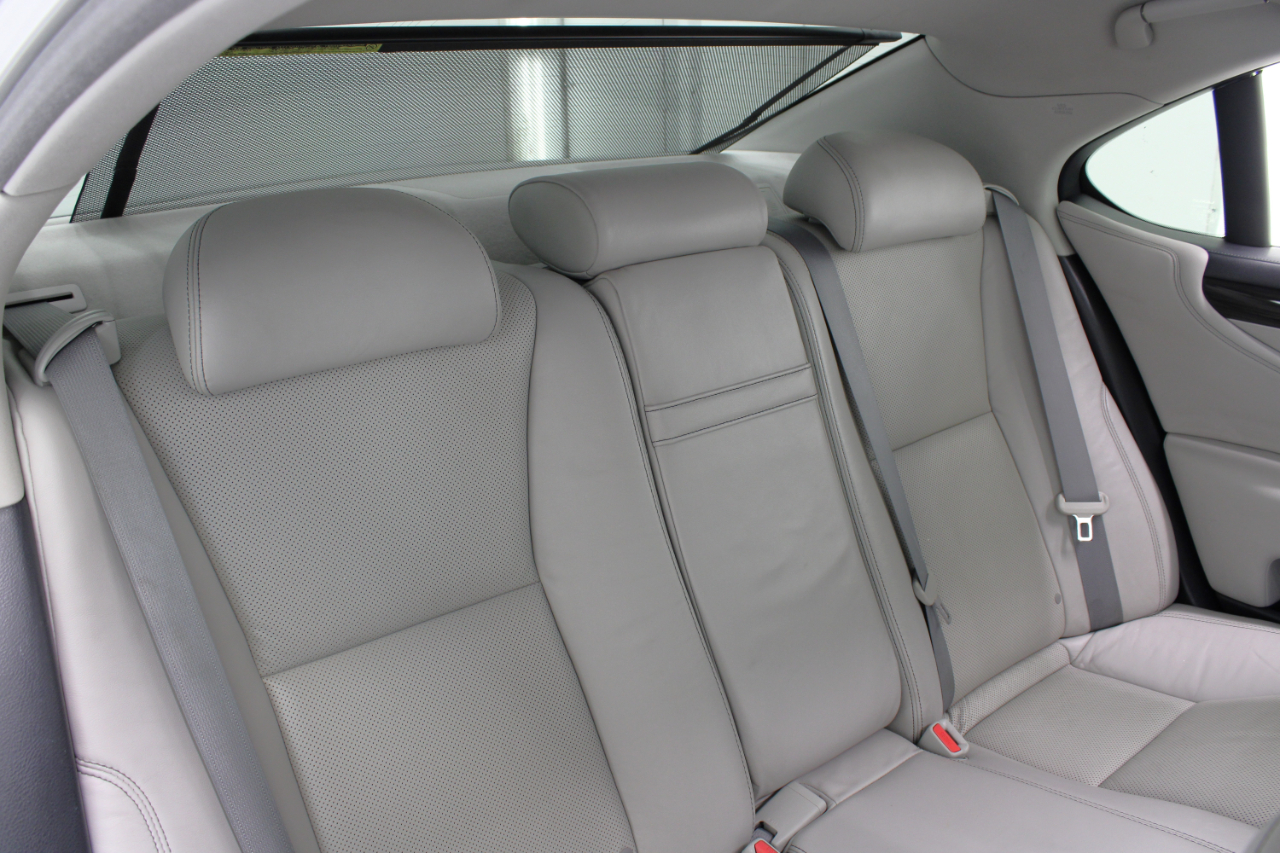 Lexus LS 460 4dr Sdn RWD 2016