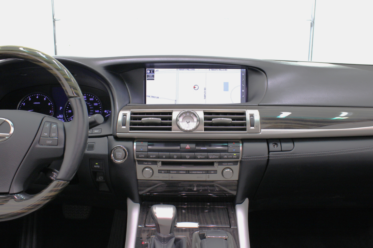 Lexus LS 460 4dr Sdn RWD 2016