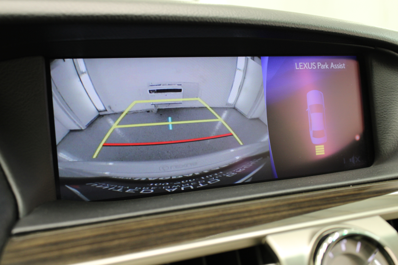 Lexus LS 460 4dr Sdn RWD 2016