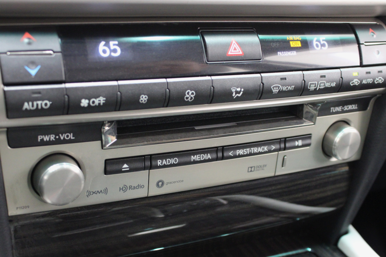 Lexus LS 460 4dr Sdn RWD 2016