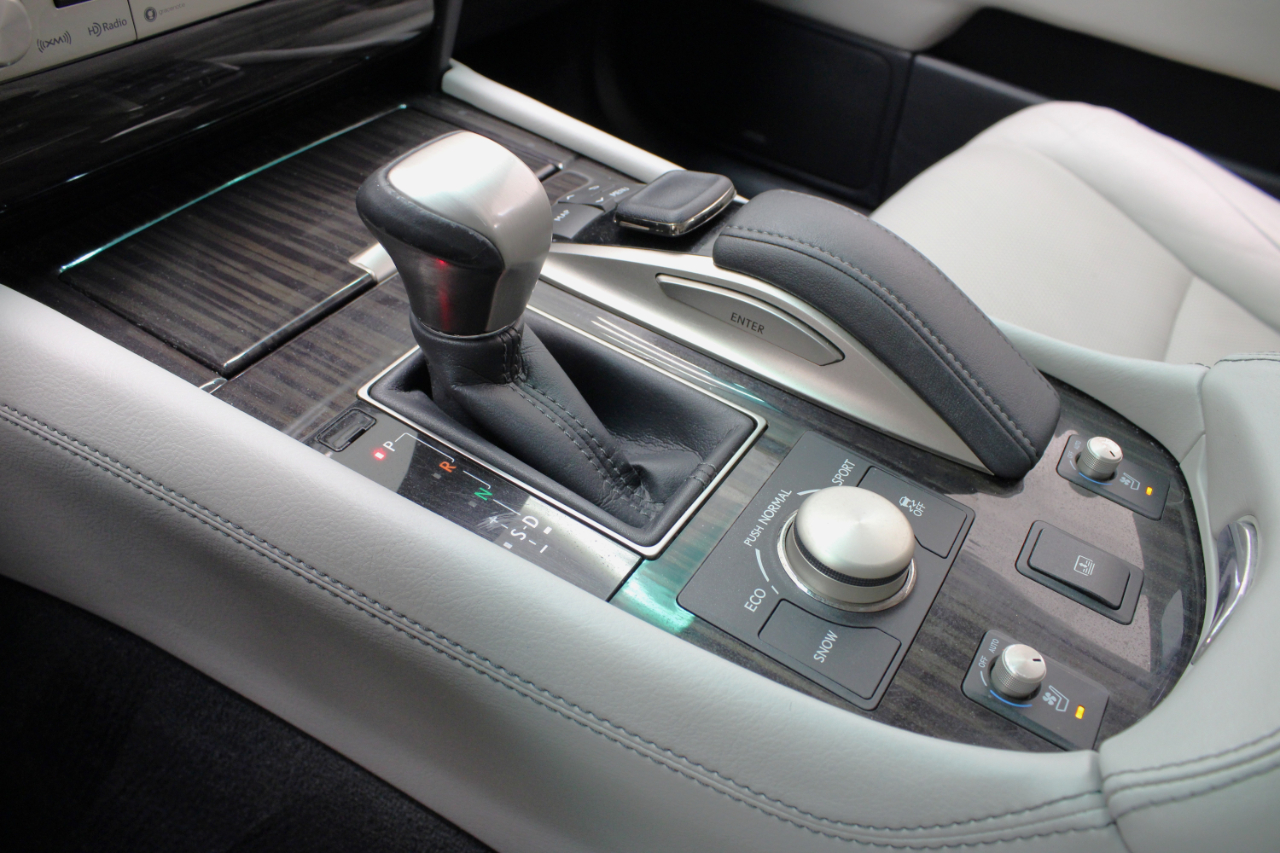 Lexus LS 460 4dr Sdn RWD 2016