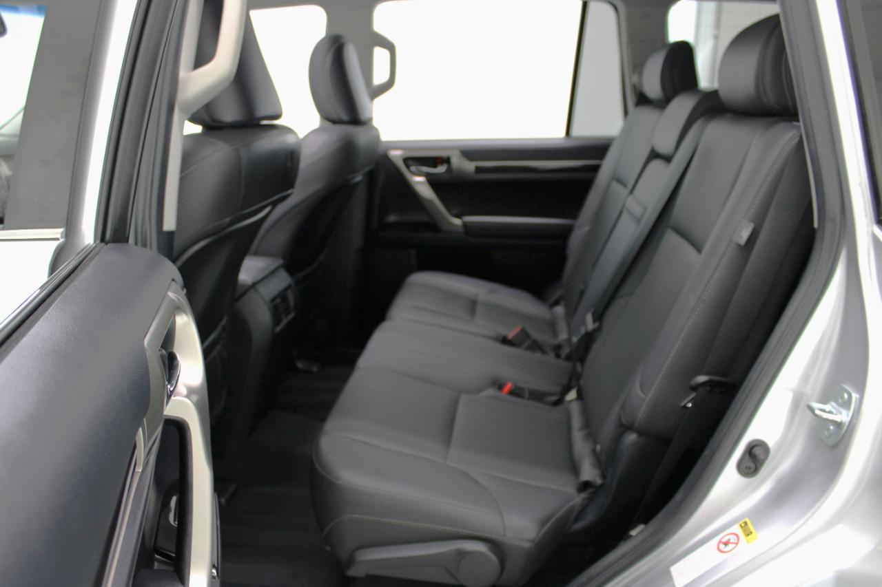 Lexus GX 460 Premium 4D SUV 4WD 2017