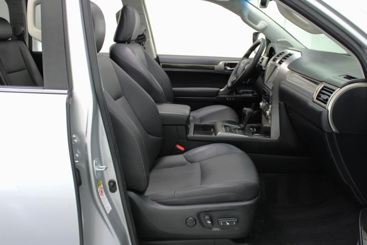 Lexus GX 460 Premium 4D SUV 4WD 2017