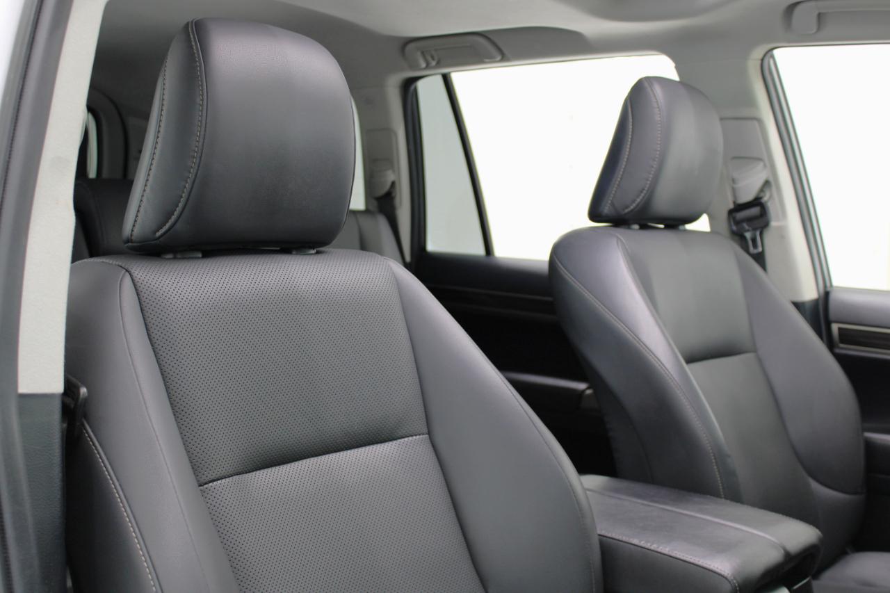 Lexus GX 460 Premium 4D SUV 4WD 2017