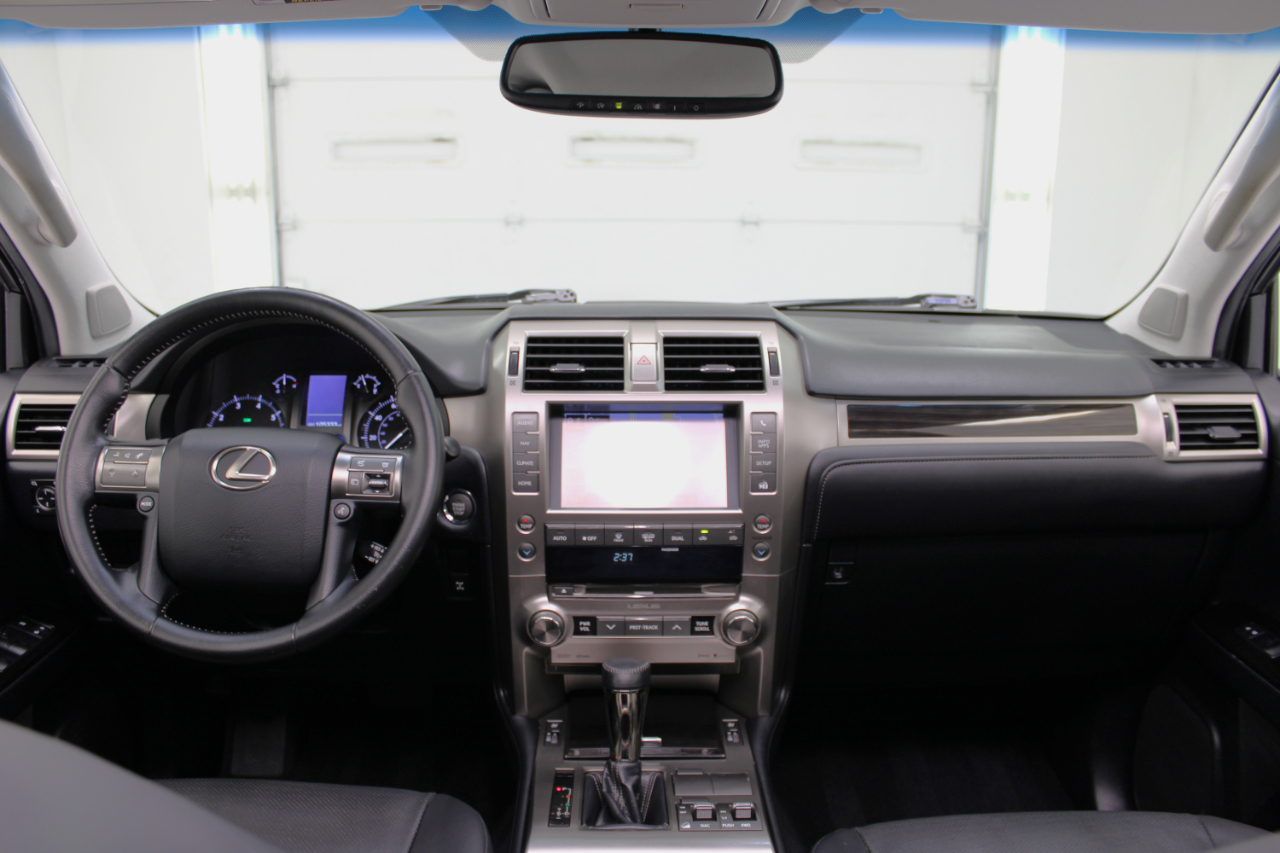 Lexus GX 460 Premium 4D SUV 4WD 2017