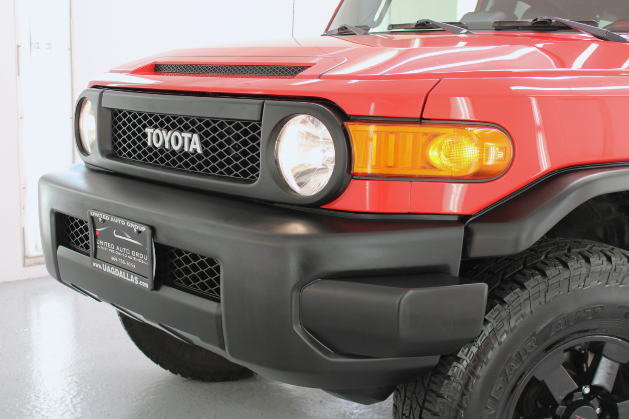 Toyota FJ Cruiser 4WD 4dr Auto (Natl) 2012