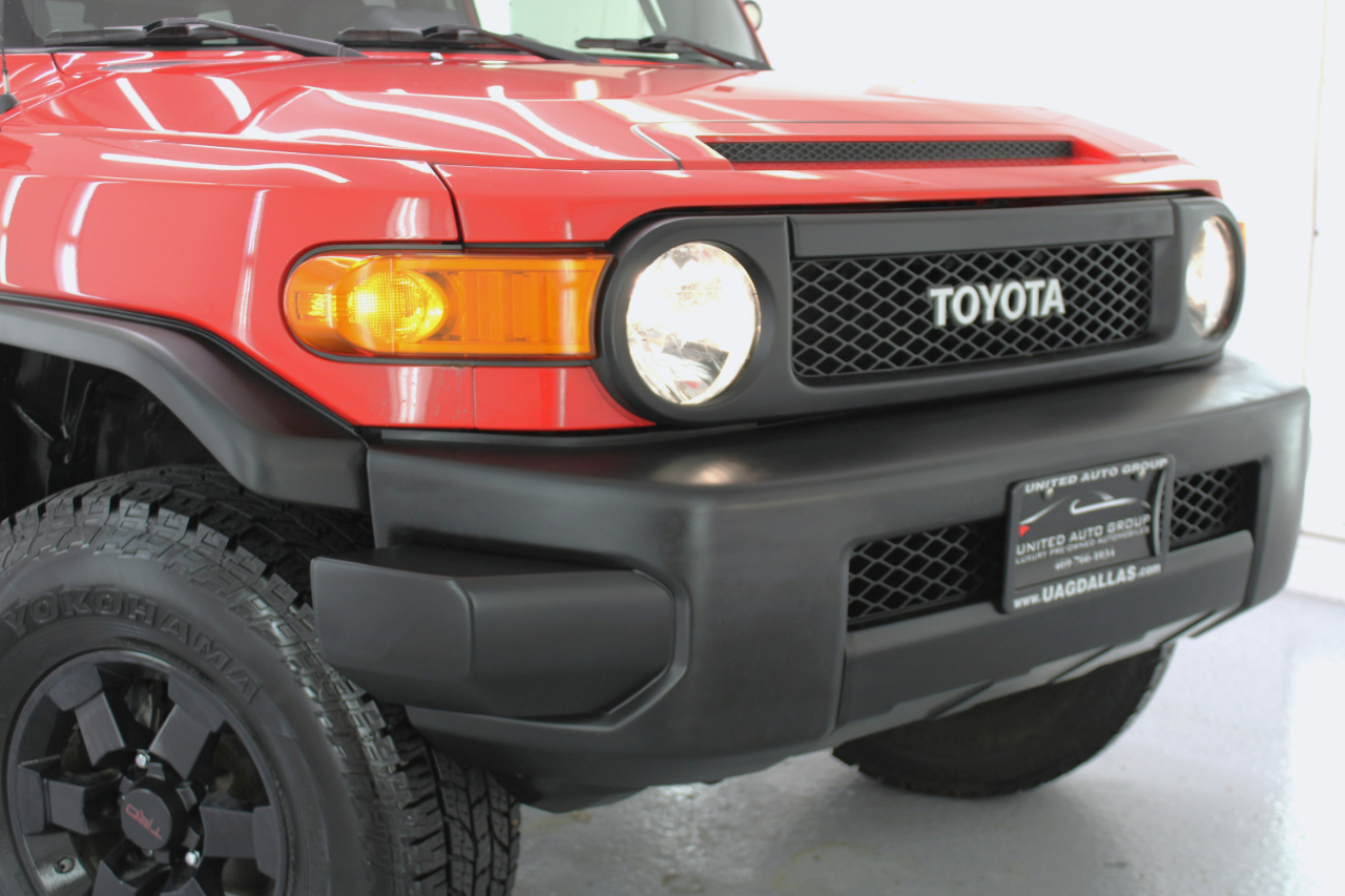 Toyota FJ Cruiser 4WD 4dr Auto (Natl) 2012