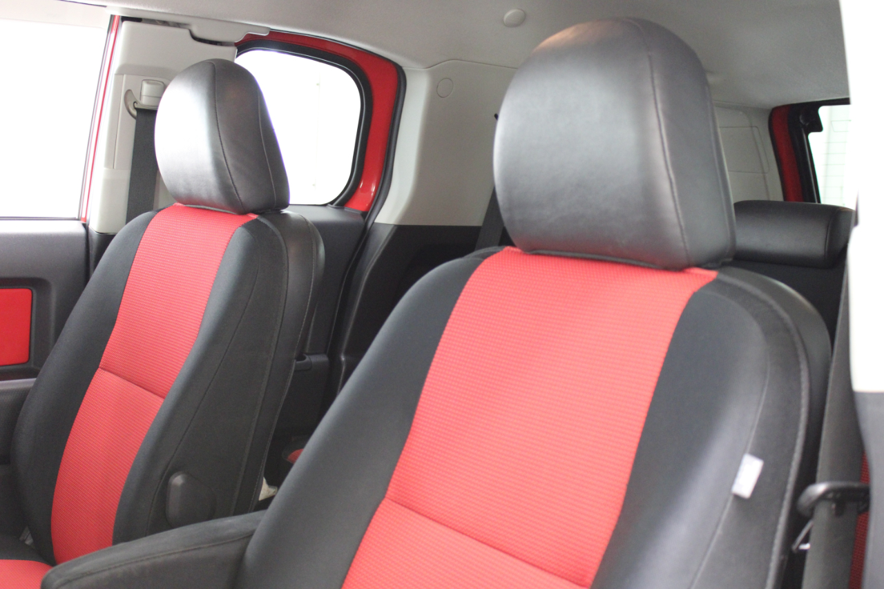 Toyota FJ Cruiser 4WD 4dr Auto (Natl) 2012