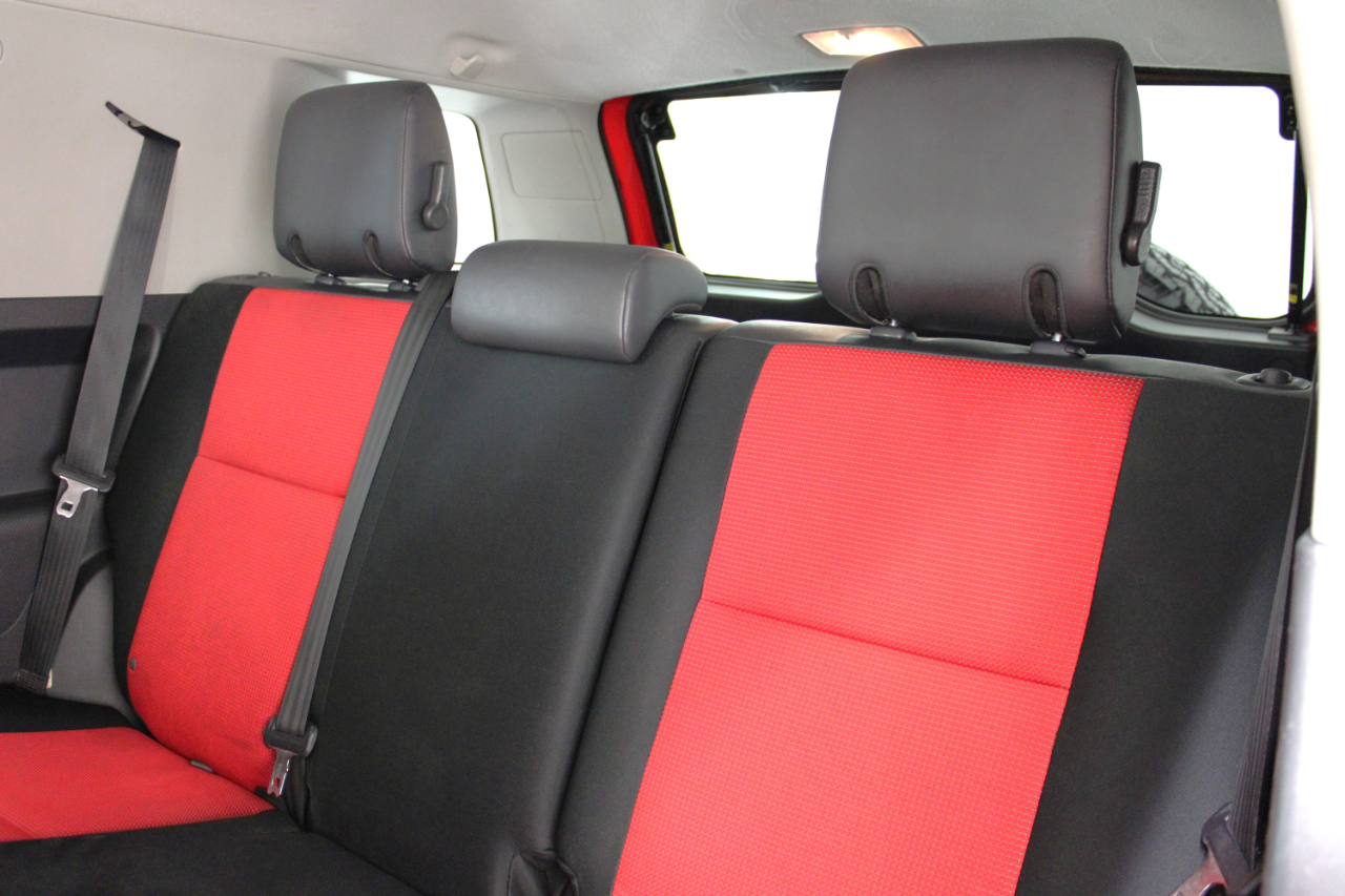 Toyota FJ Cruiser 4WD 4dr Auto (Natl) 2012