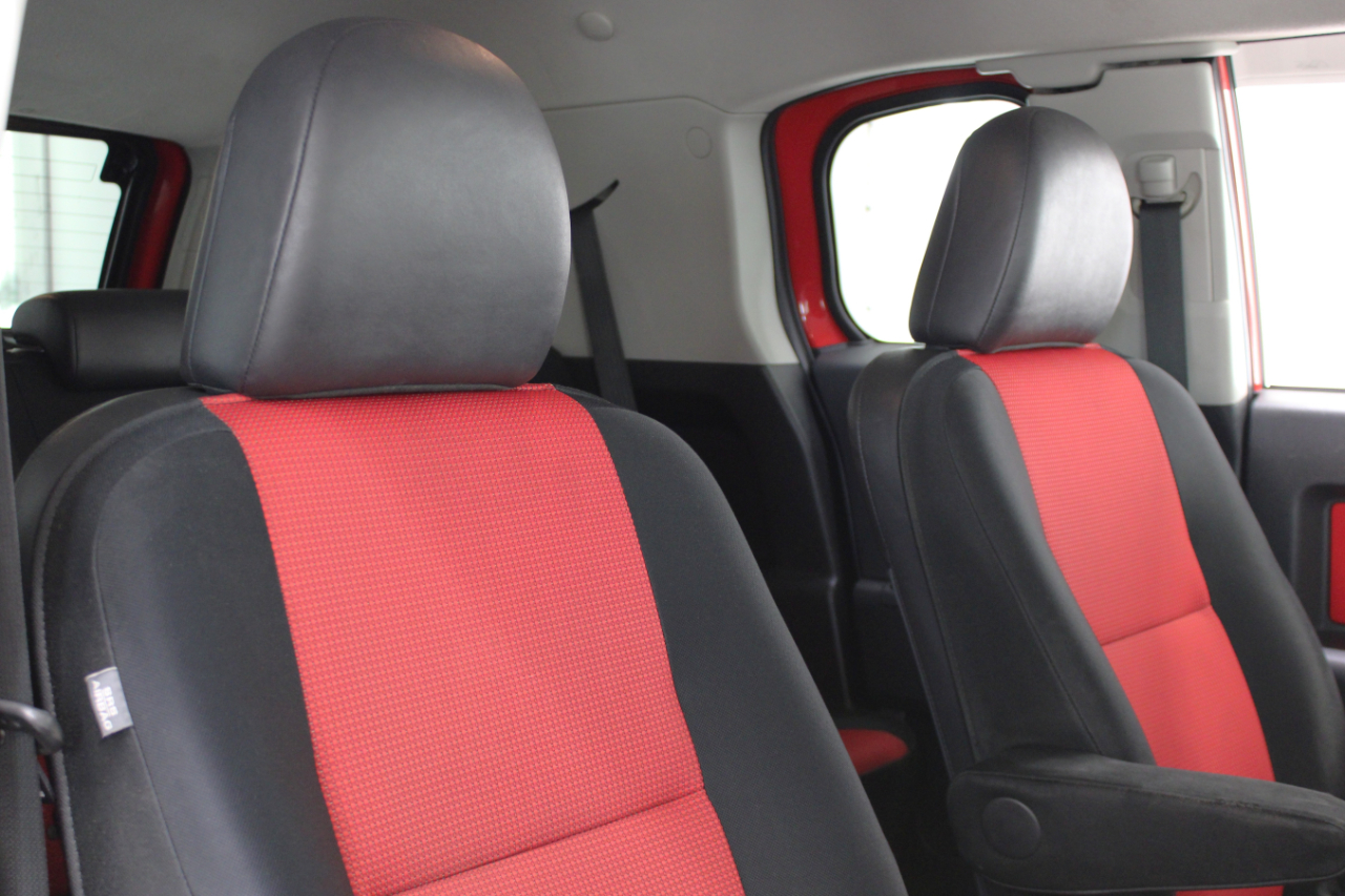 Toyota FJ Cruiser 4WD 4dr Auto (Natl) 2012