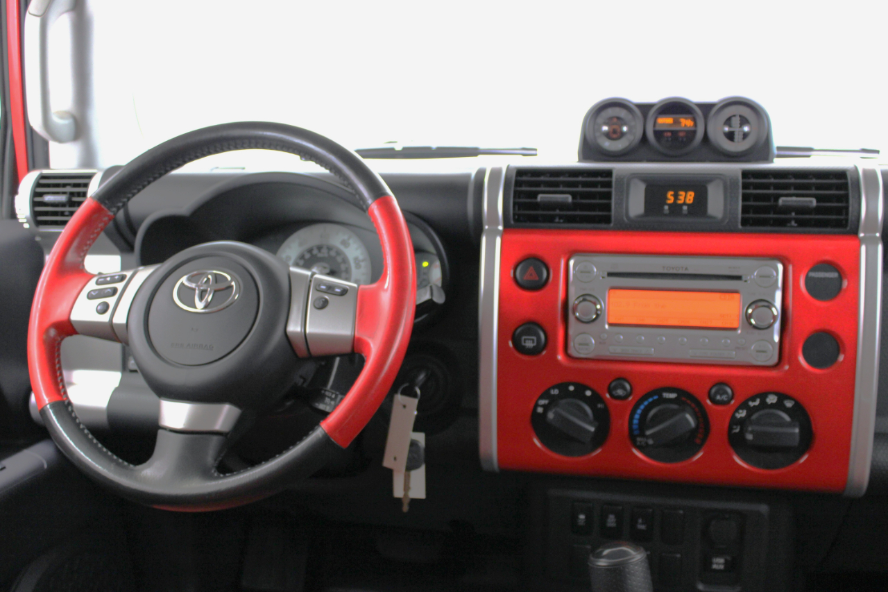 Toyota FJ Cruiser 4WD 4dr Auto (Natl) 2012