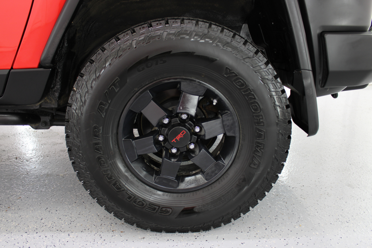 Toyota FJ Cruiser 4WD 4dr Auto (Natl) 2012