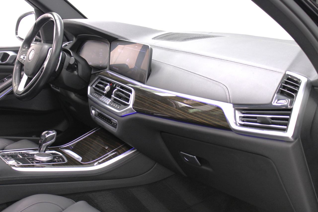 BMW X5 xDrive40i Sports Activity Vehicle 2020