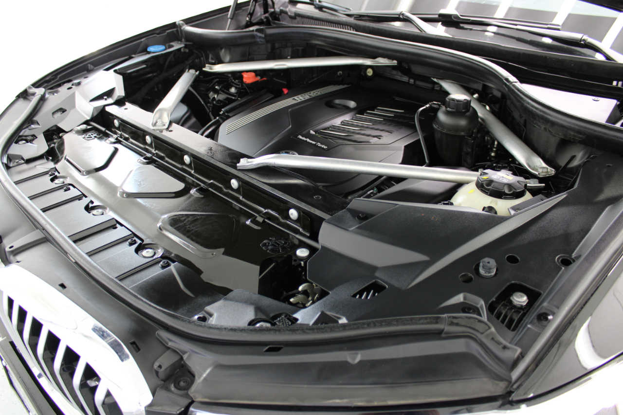 BMW X5 xDrive40i Sports Activity Vehicle 2020