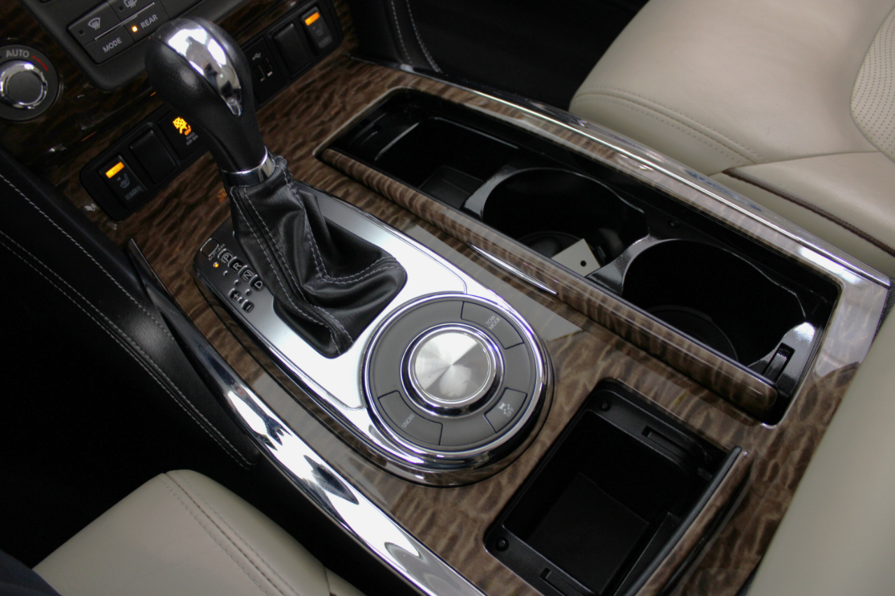 Nissan Armada 4x2 SL 2019