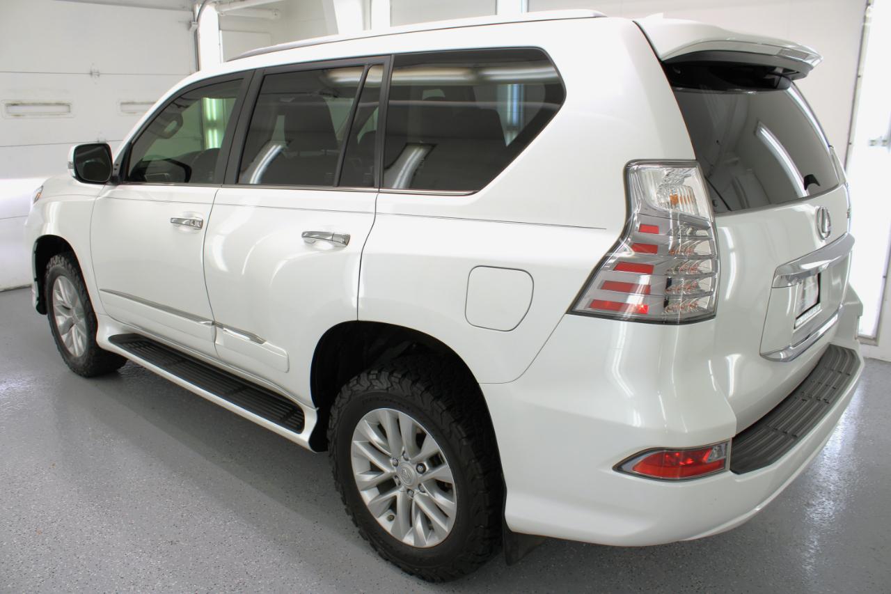Lexus GX 460 Premium 4D SUV 4WD 2017