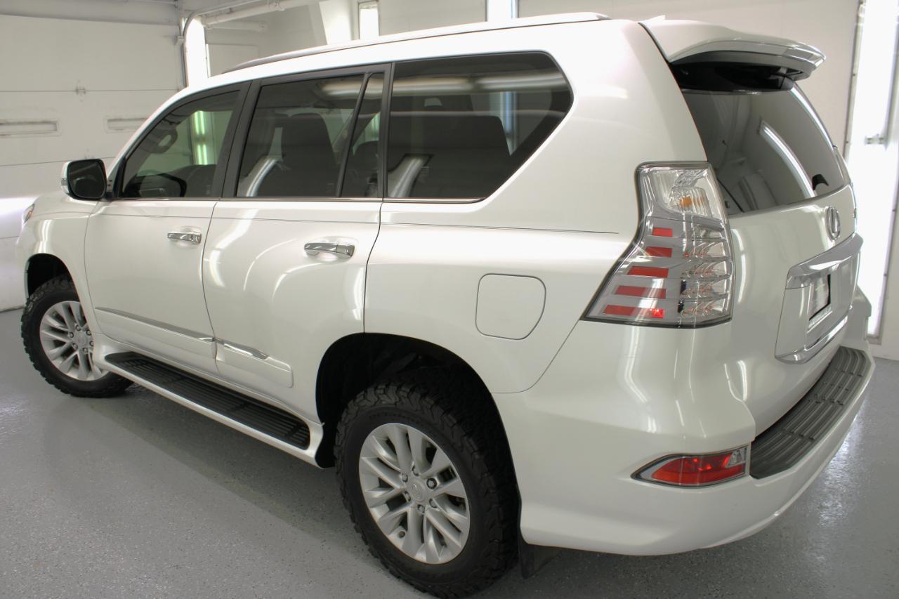 Lexus GX 460 Premium 4D SUV 4WD 2017