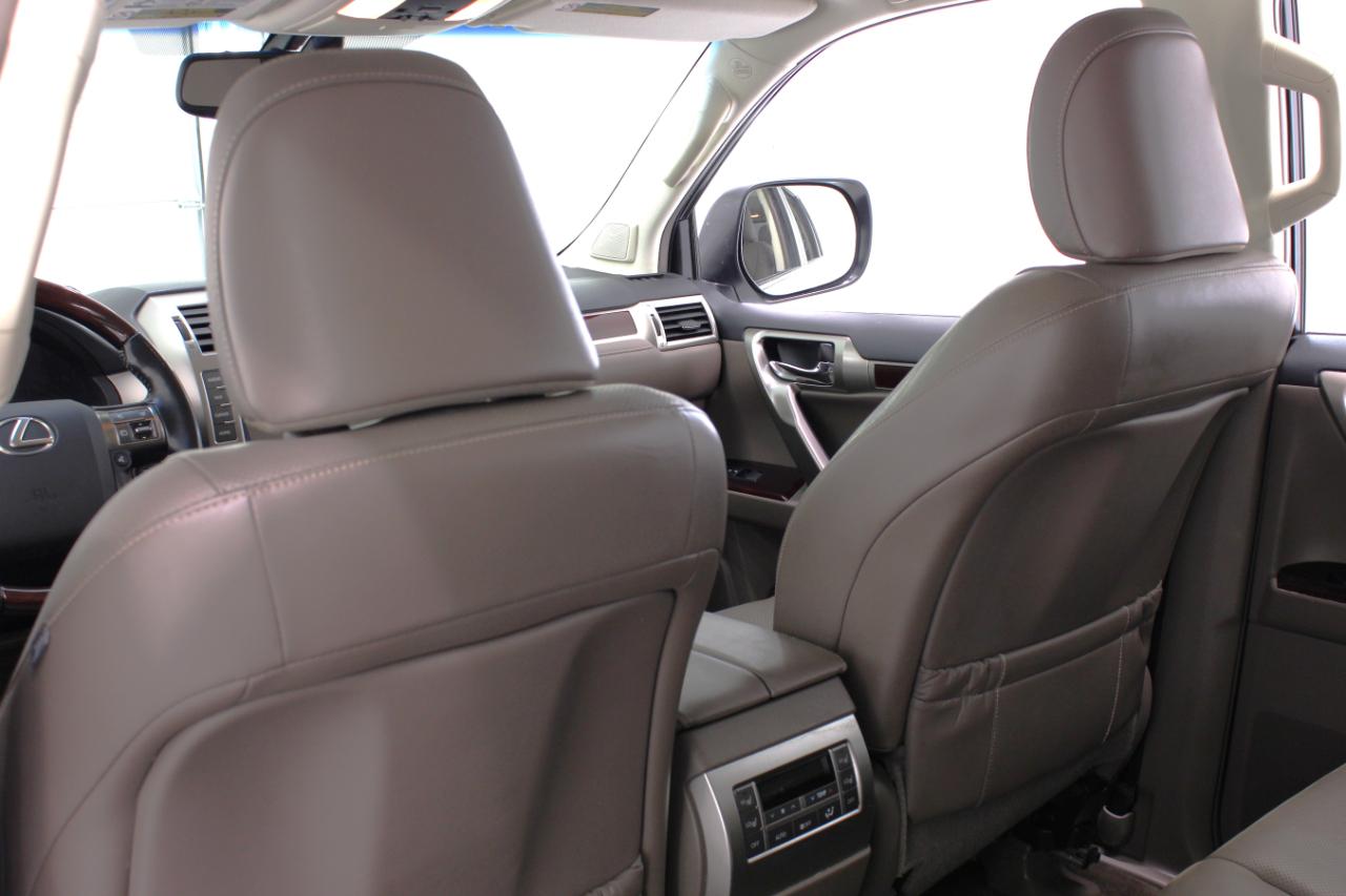 Lexus GX 460 Premium 4D SUV 4WD 2017