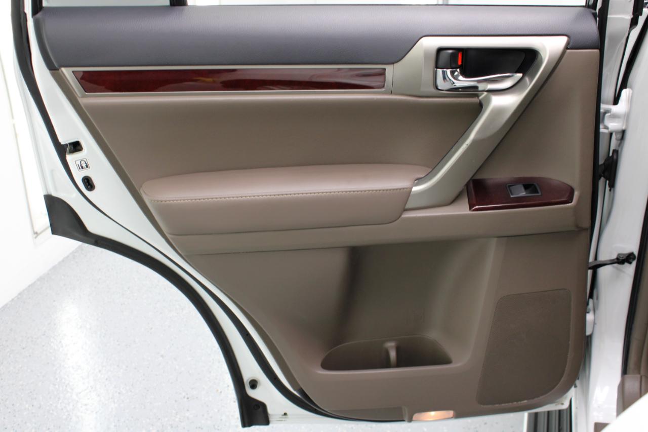 Lexus GX 460 Premium 4D SUV 4WD 2017