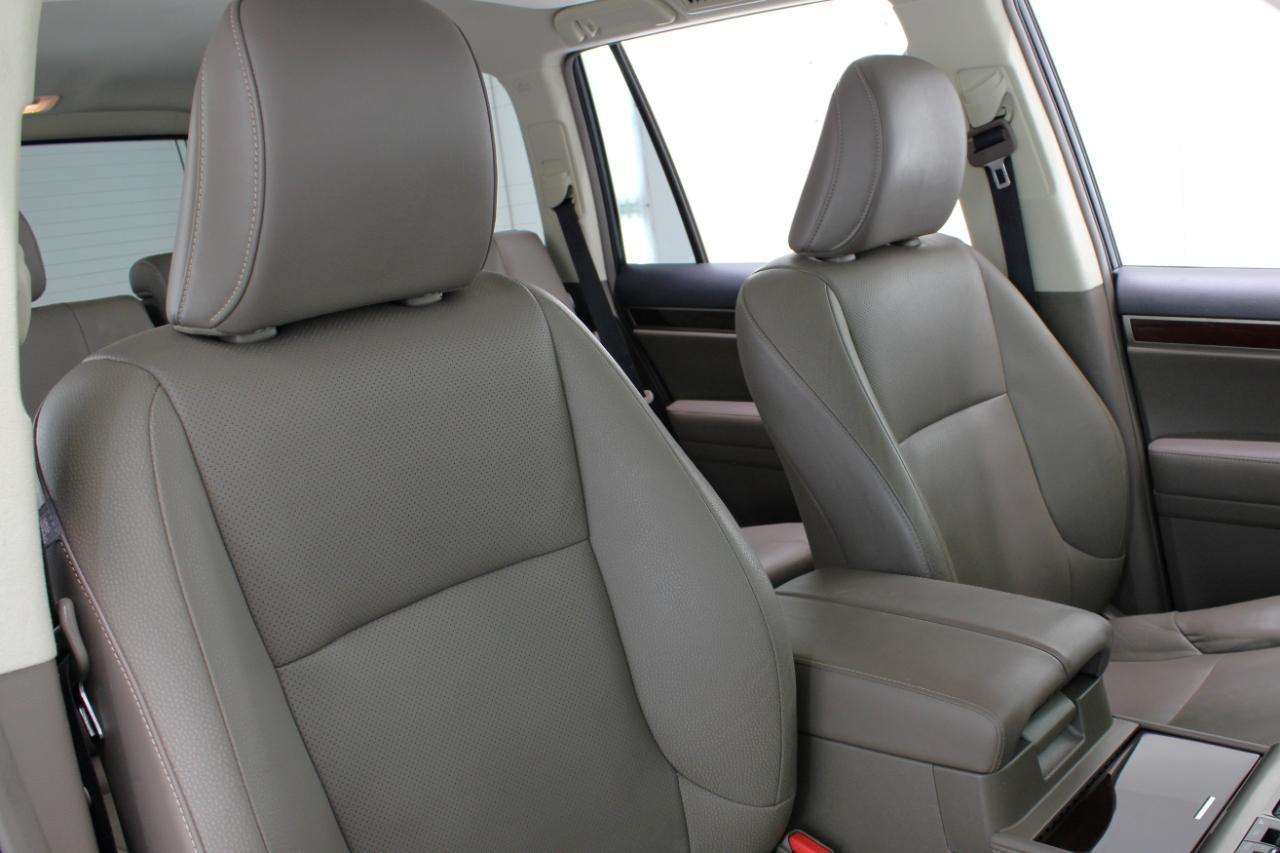 Lexus GX 460 Premium 4D SUV 4WD 2017