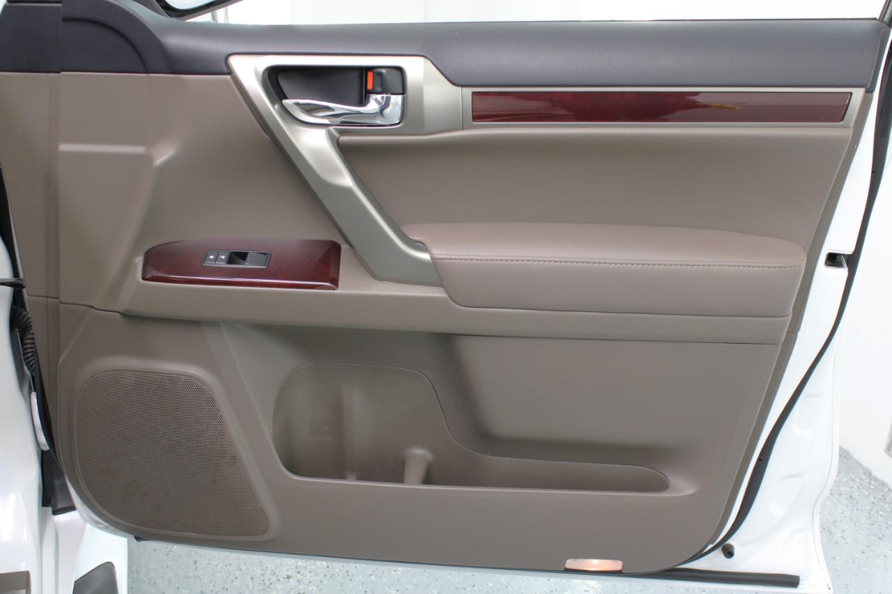 Lexus GX 460 Premium 4D SUV 4WD 2017