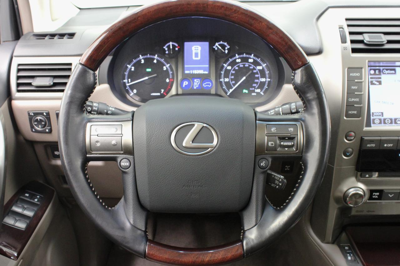 Lexus GX 460 Premium 4D SUV 4WD 2017