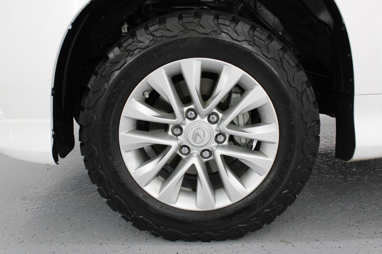 Lexus GX 460 Premium 4D SUV 4WD 2017