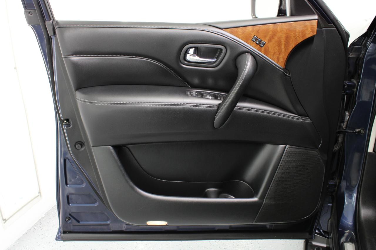 Infiniti QX80 LUXE AWD 2019