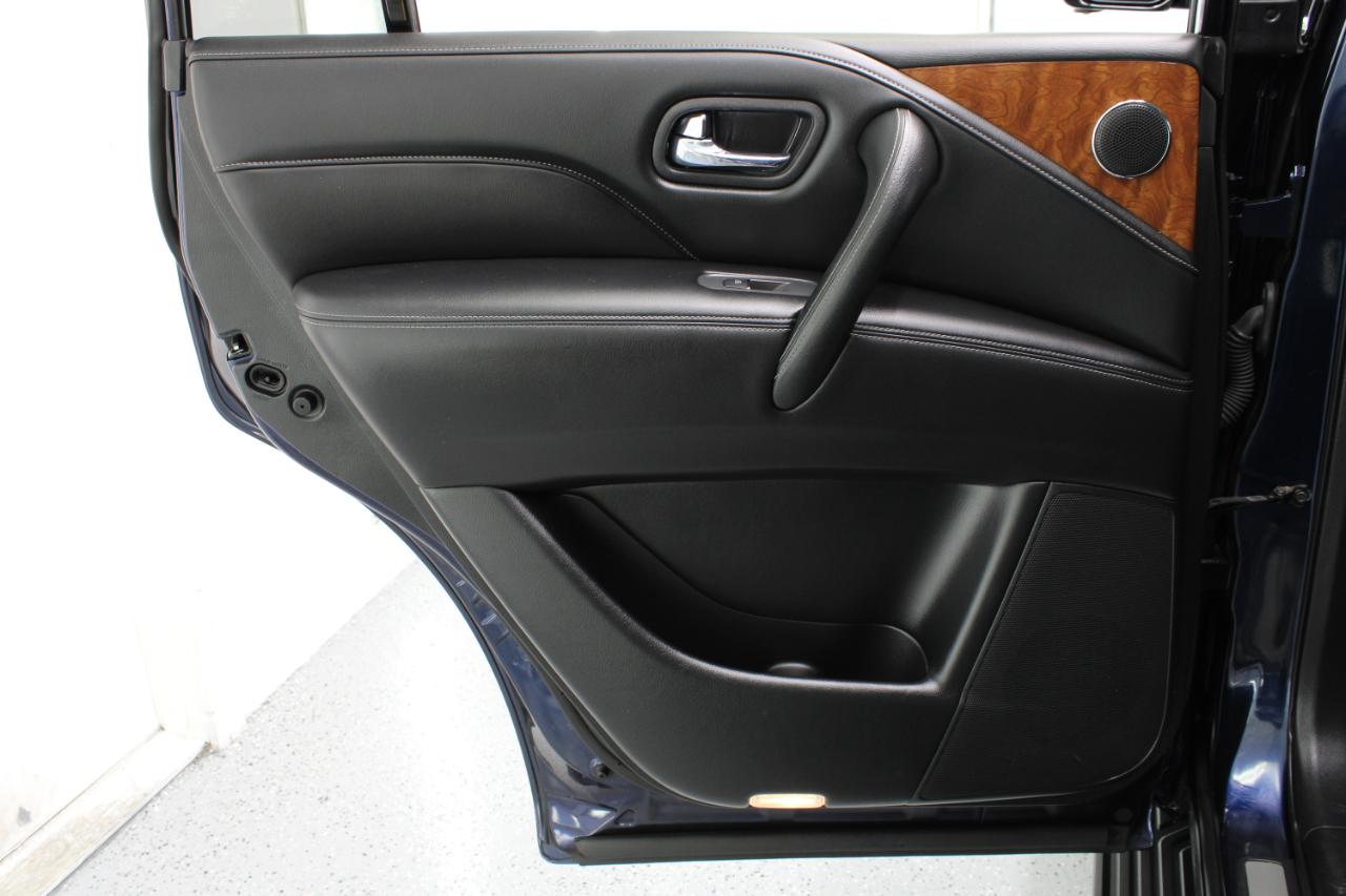 Infiniti QX80 LUXE AWD 2019