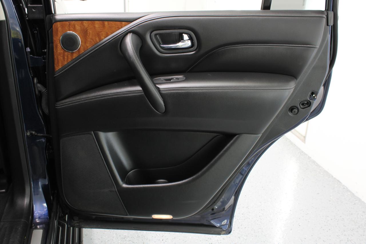 Infiniti QX80 LUXE AWD 2019