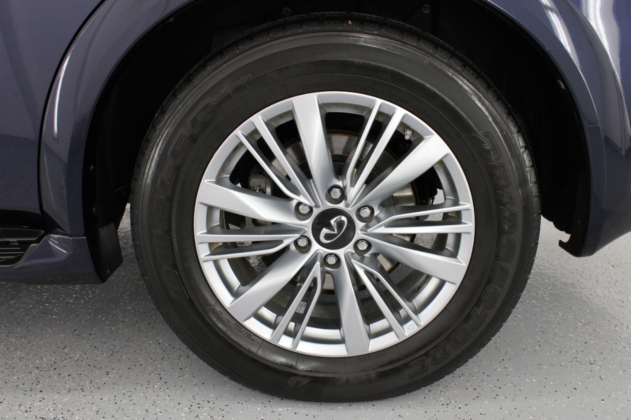Infiniti QX80 LUXE AWD 2019