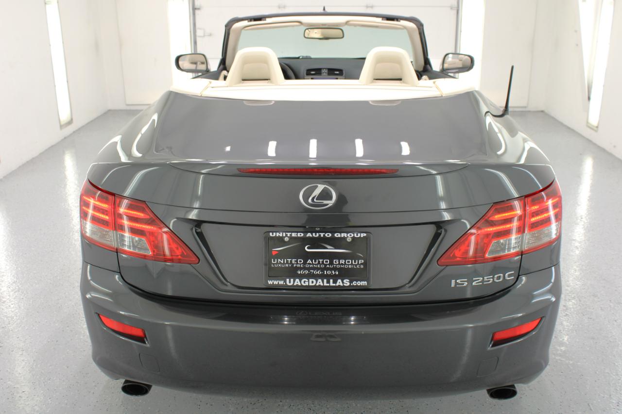 Lexus IS 250C 2dr Conv Auto 2011