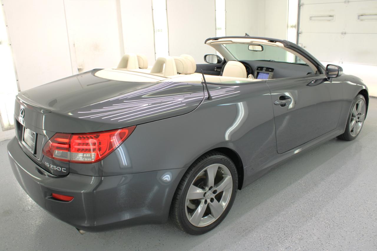 Lexus IS 250C 2dr Conv Auto 2011