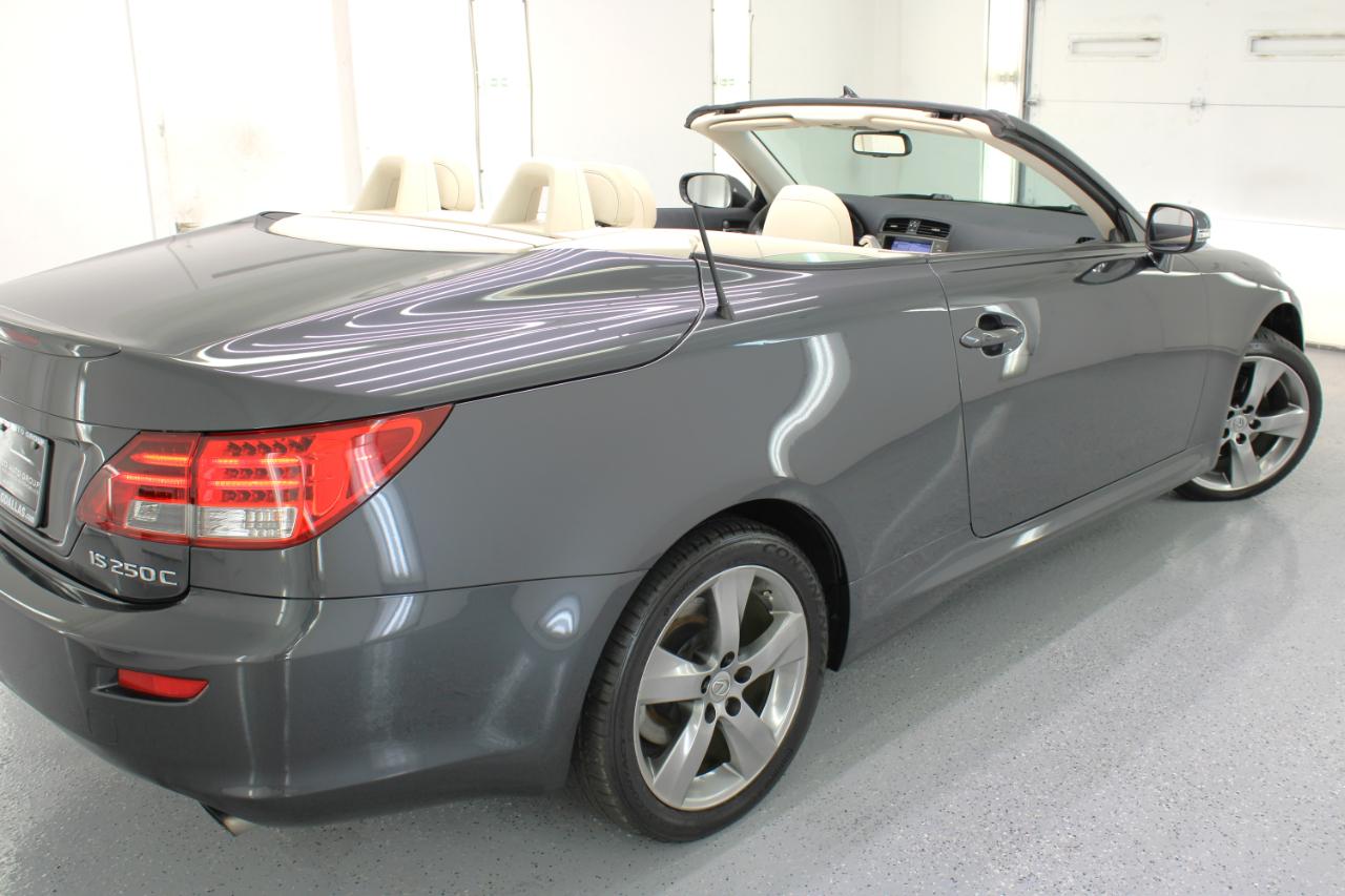 Lexus IS 250C 2dr Conv Auto 2011
