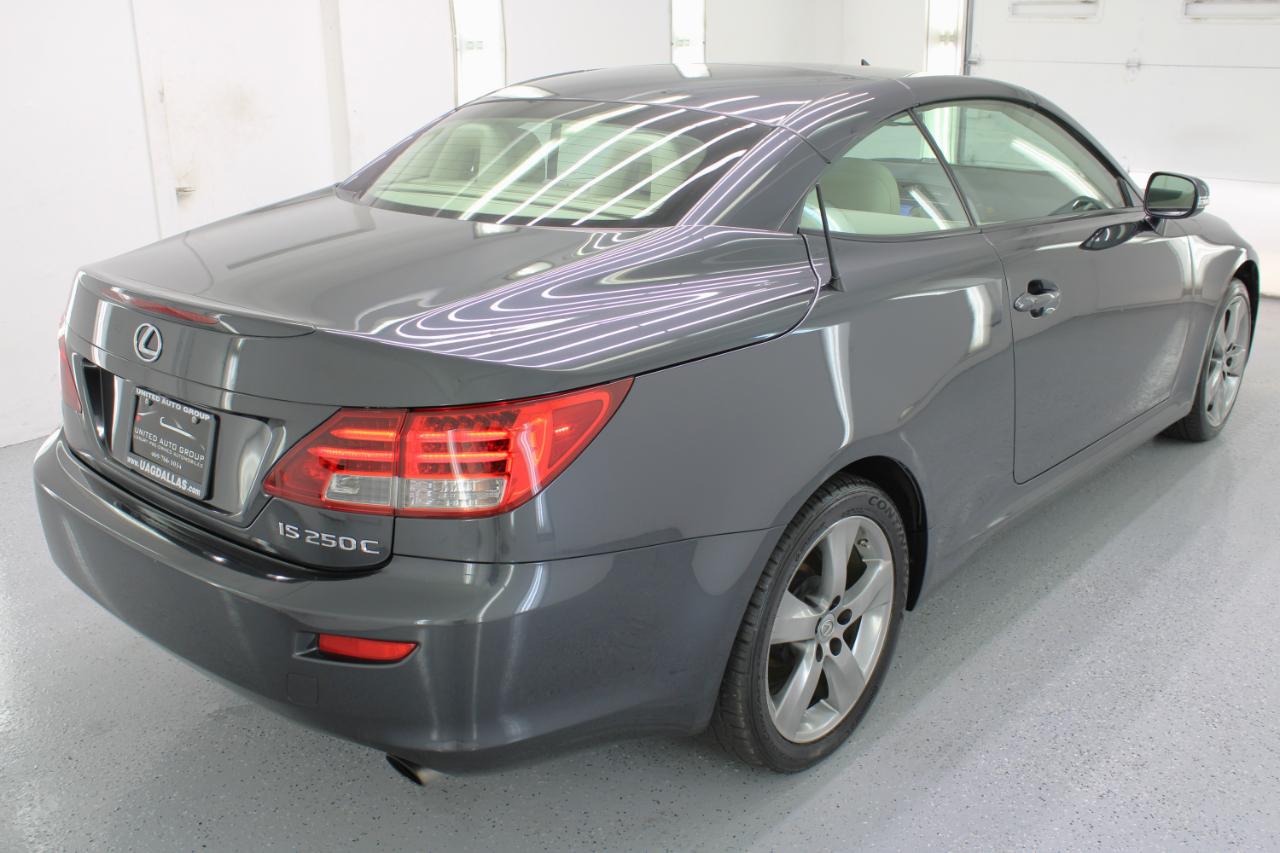 Lexus IS 250C 2dr Conv Auto 2011