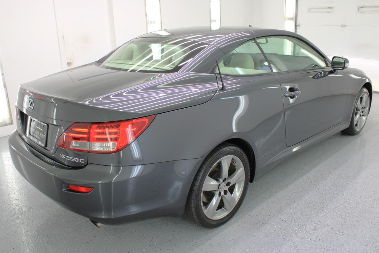 Lexus IS 250C 2dr Conv Auto 2011
