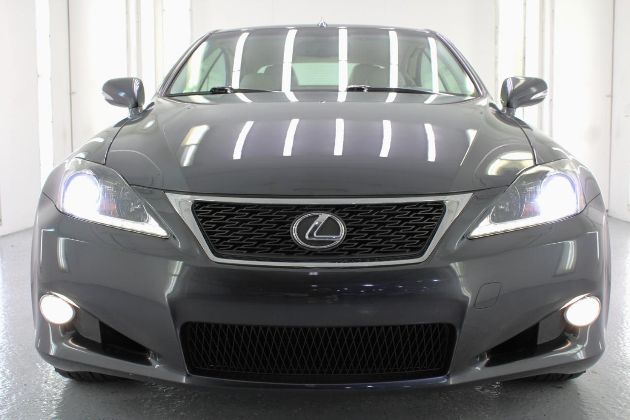 Lexus IS 250C 2dr Conv Auto 2011