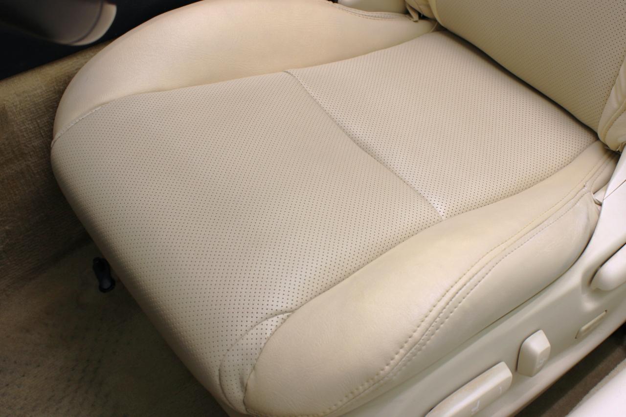 Lexus IS 250C 2dr Conv Auto 2011