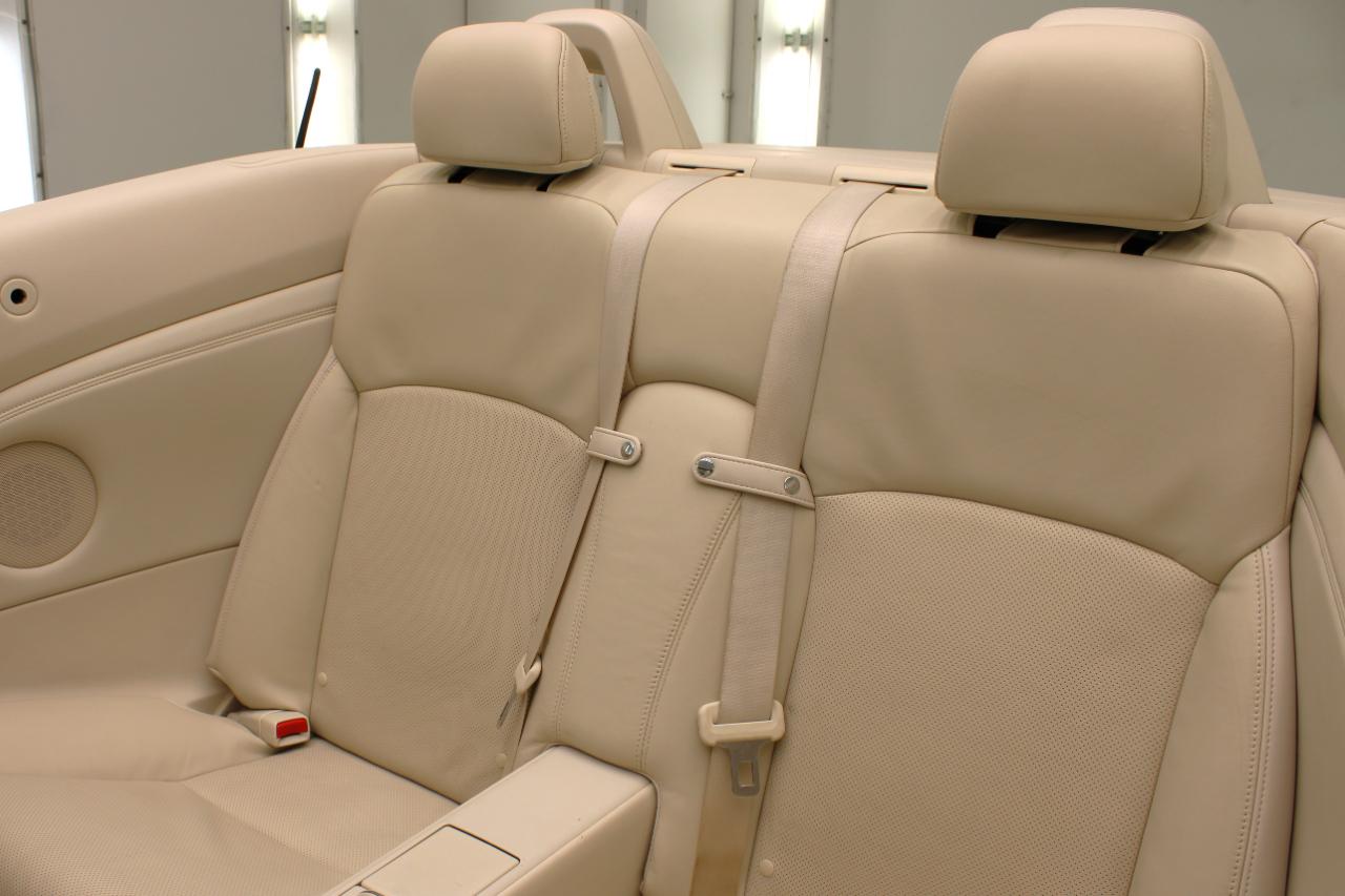 Lexus IS 250C 2dr Conv Auto 2011