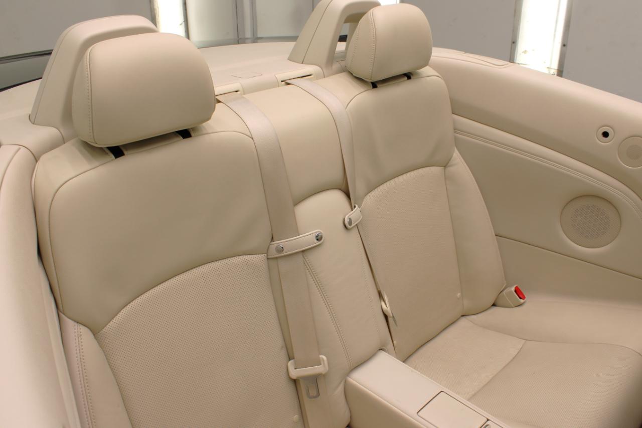 Lexus IS 250C 2dr Conv Auto 2011